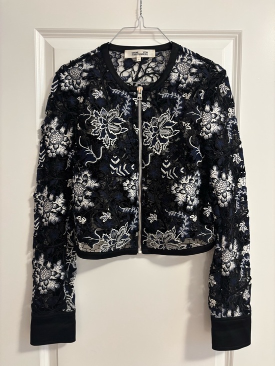 Diane Von Furstenberg Jackets & Blazers - Cropped Floral Lace DVF Jacket